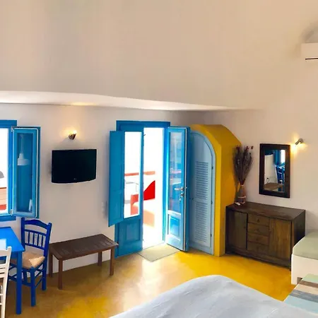 Hara's Apartahotel